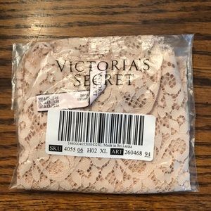 BODY BY VICTORIA High-rise Thong Panty